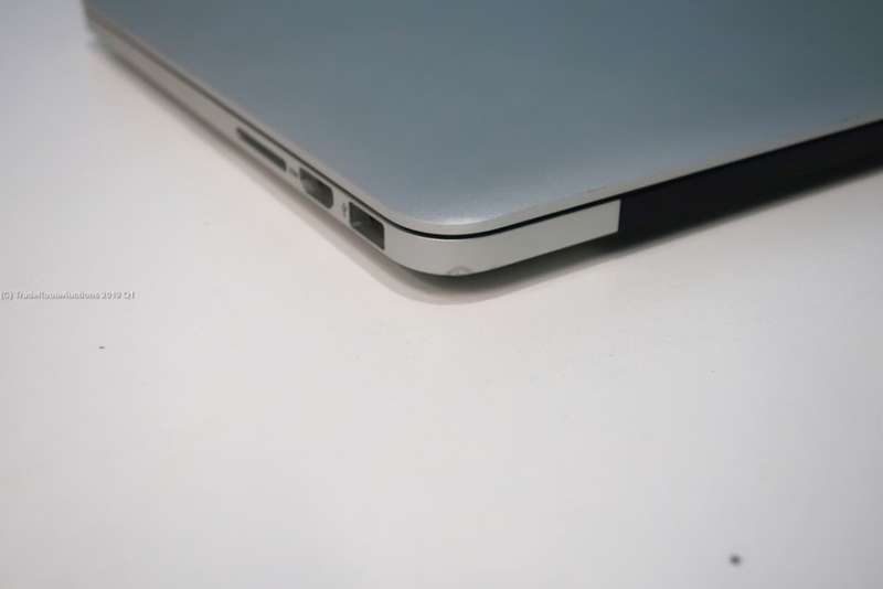 Apple MacBook Pro 13.3-inch  | Core i5 2.4GHz | 4GB DDR3  | 128GB SSD  ** RETINA DISPLAY * LATE 2013