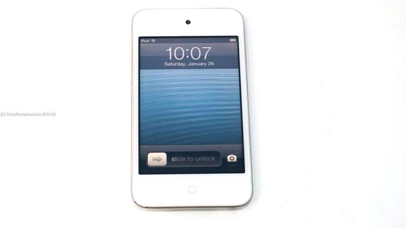 Apple iPod Touch 4th Generation White | 8GB Retina Display | MD057BT/A | A1367
