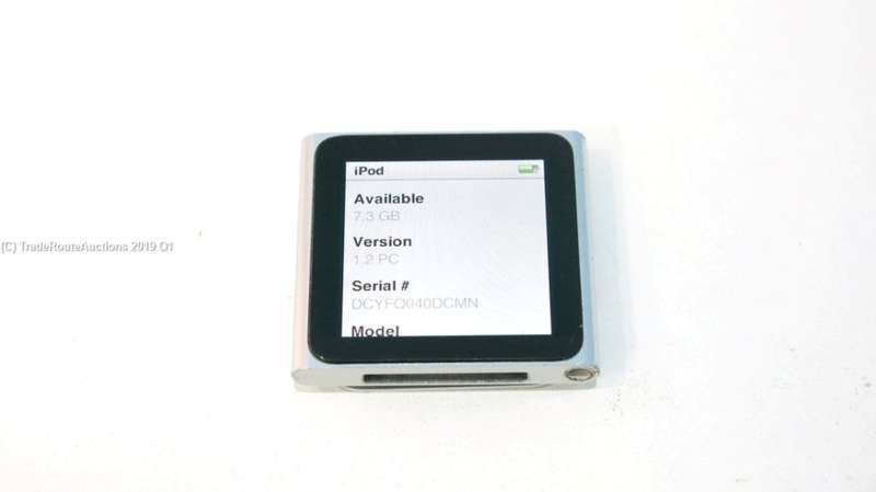 Apple iPod nano 6th Generation (8GB) (SILVER) MC525