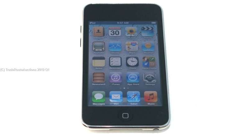 Apple iPod Touch 3rd Generation 32GB  | MC008ZP - A1318