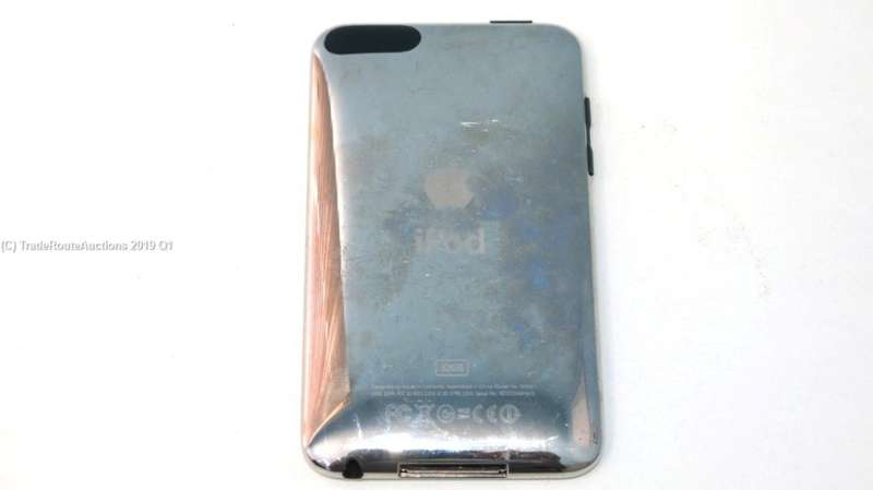 Apple iPod Touch 3rd Generation 32GB  | MC008ZP - A1318