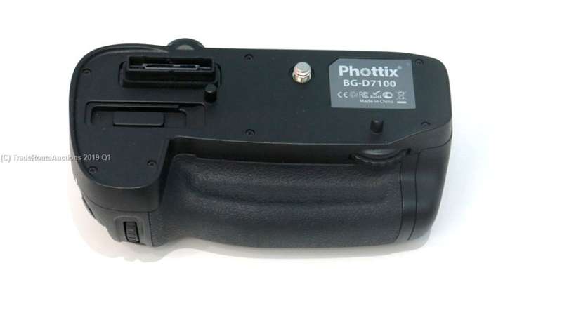 Phottix Battery Grip BG-D7100 for Nikon D7100 Camera
