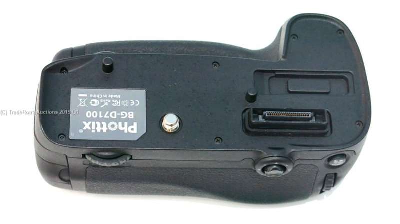 Phottix Battery Grip BG-D7100 for Nikon D7100 Camera