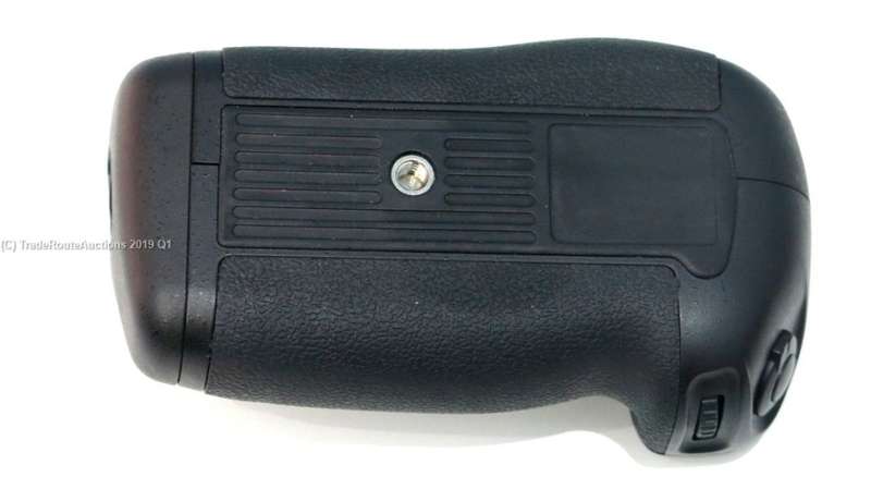 Phottix Battery Grip BG-D7100 for Nikon D7100 Camera
