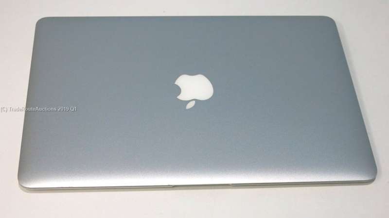 MacBook Air 13.3-inch | Core i5 1.8GHz | 8GB RAM | 128GB SSD MACBOOK AIR 13 INCH 2017 MODEL