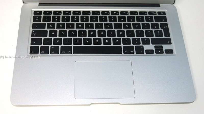 MacBook Air 13.3-inch | Core i5 1.8GHz | 8GB RAM | 128GB SSD MACBOOK AIR 13 INCH 2017 MODEL
