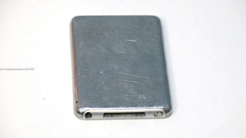 Apple iPod Nano | SILVER | 8GB | 3rd Generation | MB980 | A1236  **** IPOD NANO ****