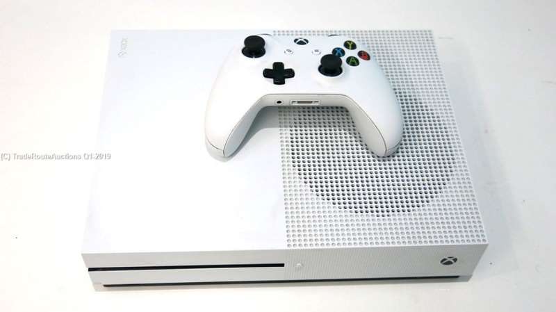 Microsoft Xbox One S 500GB Console (WHITE) Model 1681 + 1 Controller (WHITE)