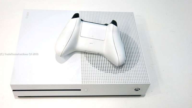 Microsoft Xbox One S 500GB Console (WHITE) Model 1681 + 1 Controller (WHITE)