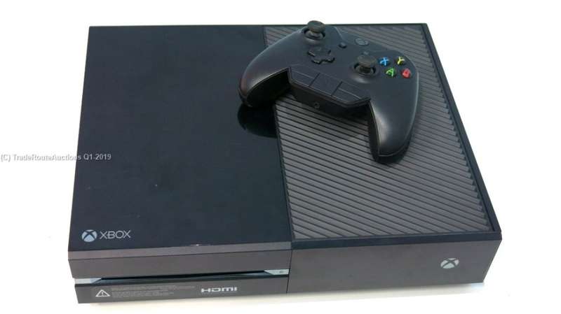 BOXED - Microsoft Xbox One 500GB Model 1540 Gaming Console + 1 Controller