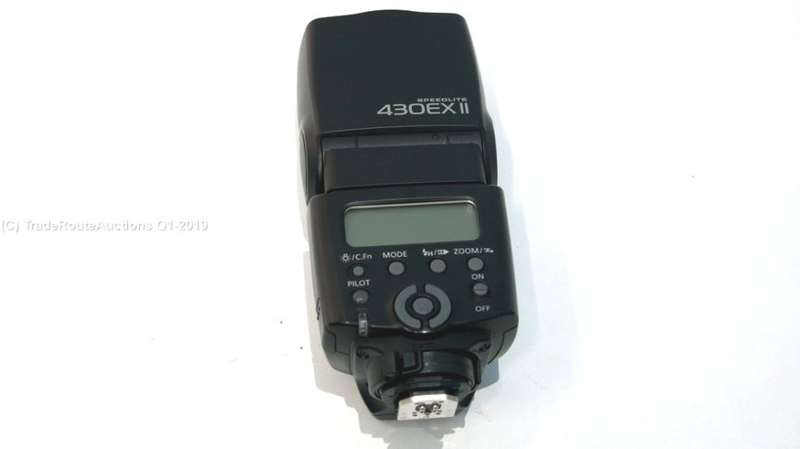 Canon Speedlite 430EX II Flash for Canon EOS DIGITAL SLR Cameras *** BARGAIN ** Fits all CANON DSLRs