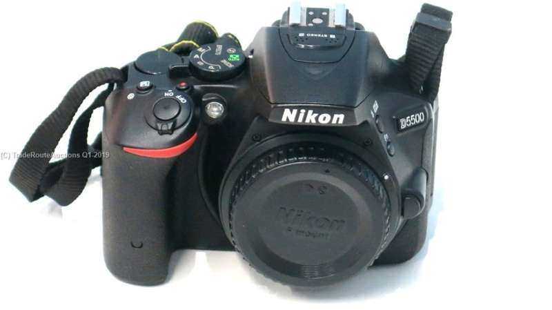 NIKON D5500 DSLR CAMERA BODY