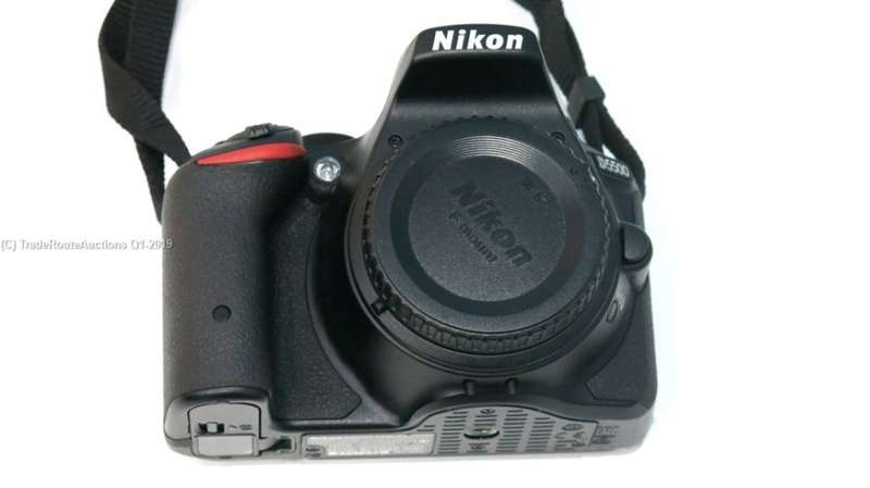 NIKON D5500 DSLR CAMERA BODY