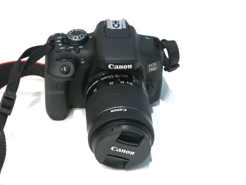 CANON EOS 750D Digital SLR CAMERA BODY PLUS CANON 18-55 IS STM LENS KIT - 24.2 MEGAPIXELS