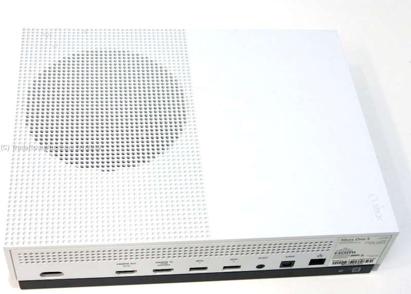 Microsoft Xbox One S 500GB Console (WHITE) Model 1681 + 1 Controller (WHITE)