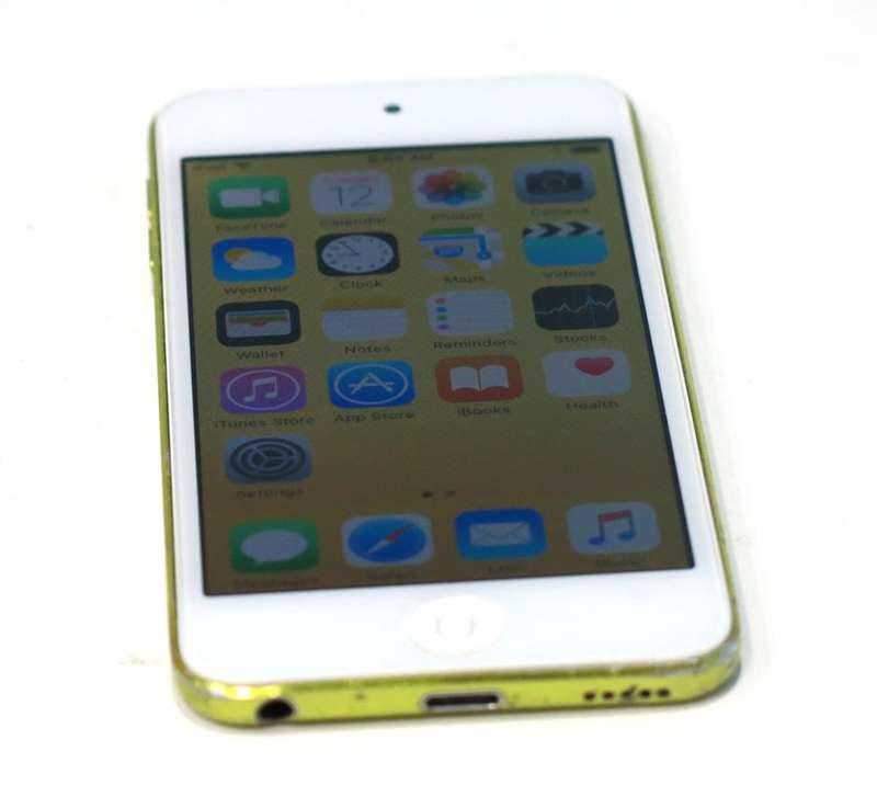 Apple iPod Touch | WHITE/GREEN | 32GB | 5th Generation | A1421 | MD714ZP/A | RETINA DISPLAY