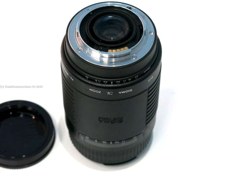 Sigma AF DL Zoom 75-300mm f/4-5.6 for SONY Cameras