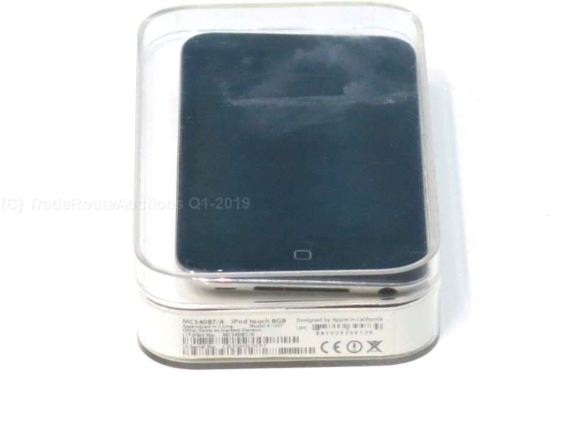 Apple iPod Touch 4th Generation Black | 8GB Retina Display | MC540BT/A | A1367