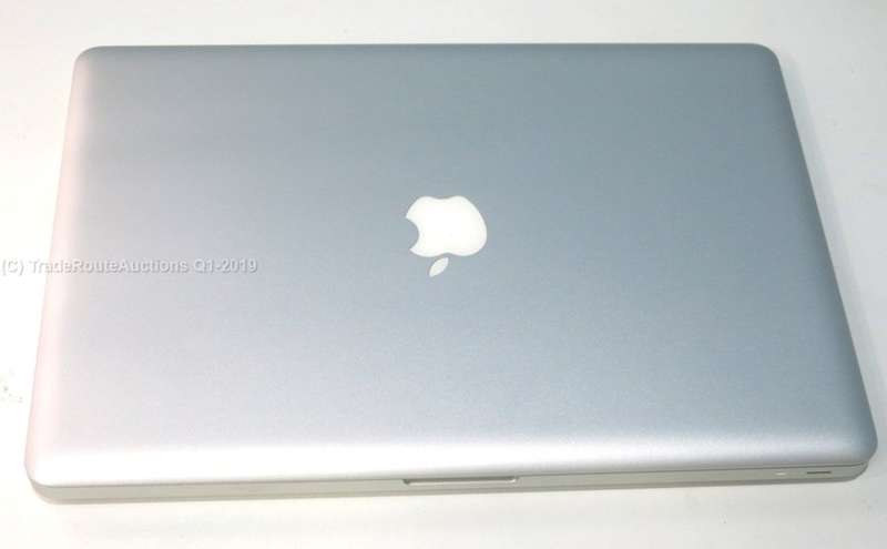 Apple MacBook Pro 15.4-inch | Core i7 2.0GHz | 4GB RAM | 250GB HDD *** GENUINE APPLE ***