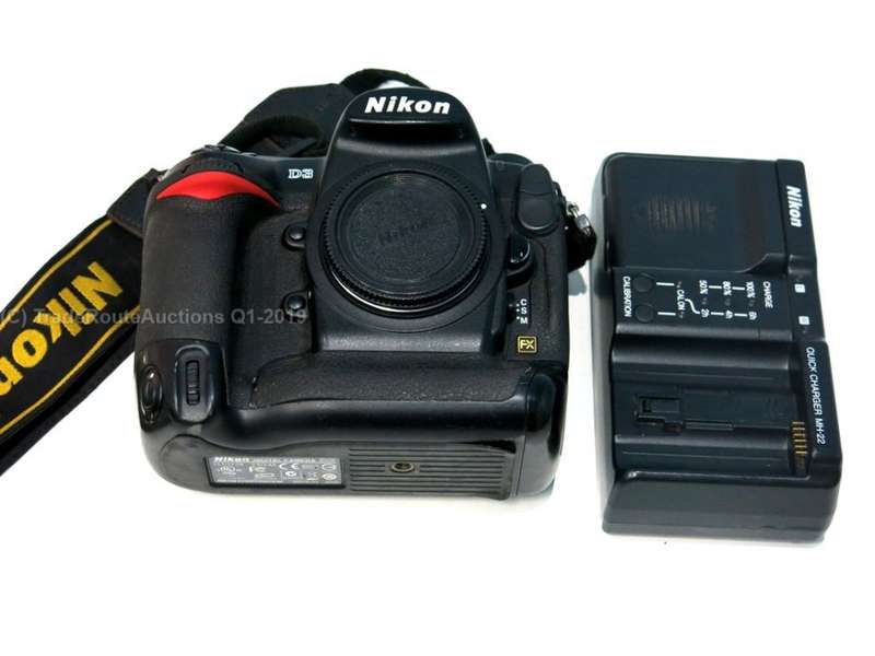 Nikon D3 FX DSLR Professional Camera (Body Only) | Fast, accurate 51-point AF