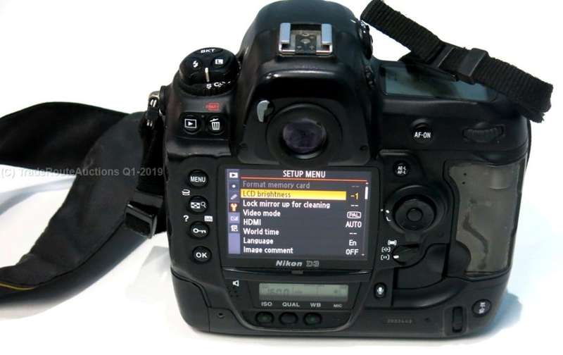 Nikon D3 FX DSLR Professional Camera (Body Only) | Fast, accurate 51-point AF