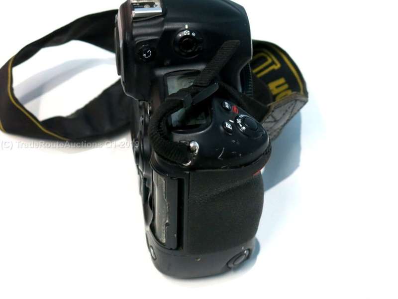 Nikon D3 FX DSLR Professional Camera (Body Only) | Fast, accurate 51-point AF