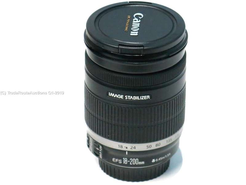 Canon EF-S 18-200mm f/3.5-5.6 IS EF-s LENS for CANON DSLR Cameras - Dust inside