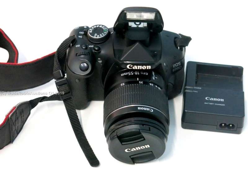 Canon EOS 600D DSLR CAMERA with Canon 18-55 Lens Professional Camera Kit