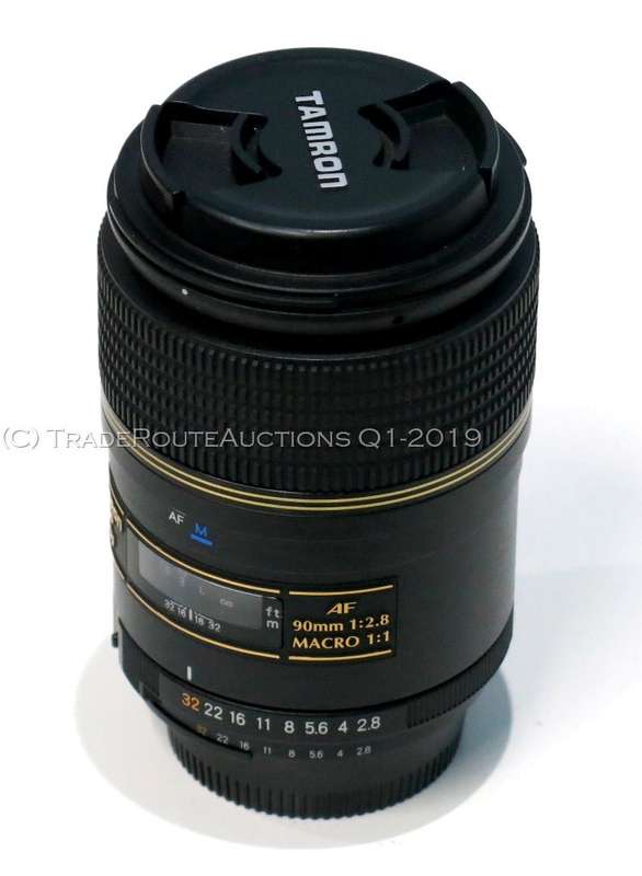 Tamron 272E Di SP 90mm f/2.8 Macro 1:1 AF Di Lens for Nikon DSLR Cameras