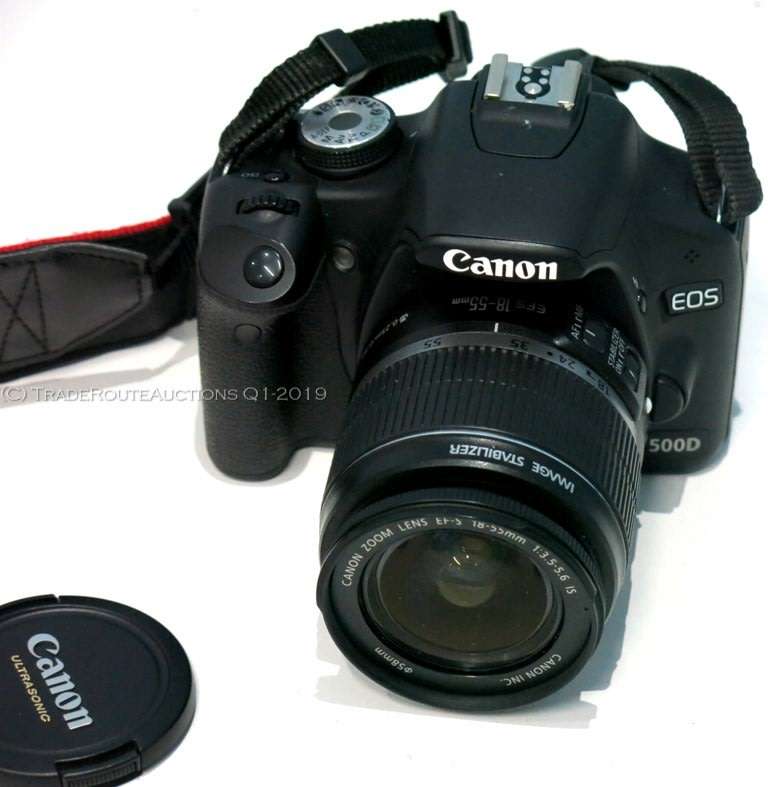 Canon EOS 500D Digital SLR camera 15.1 Megapixels FULL HD + Canon 18-55mm Lens KIT