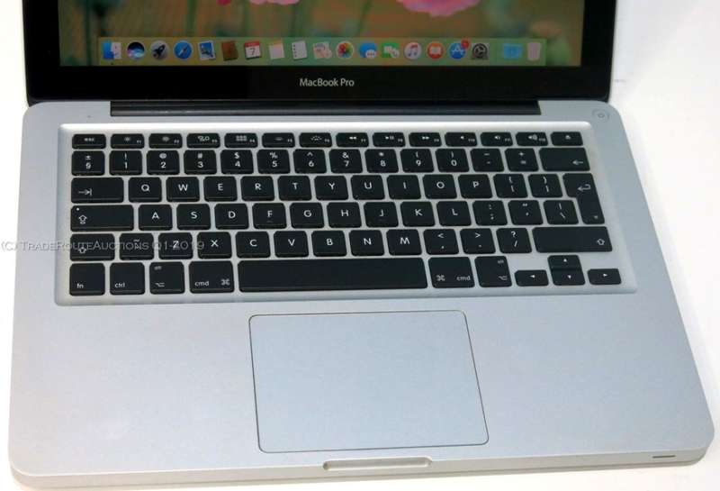 MacBook Pro 13.3-inch | Core i7 2.9GHz | 8GB DDR3 RAM | 750GB HDD - ORIGINAL APPLE