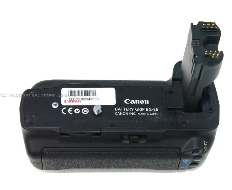 CANON ORIGINAL BATTERY GRIP BG-E6 - FITS CANON 5D MARK ii Digital Camera