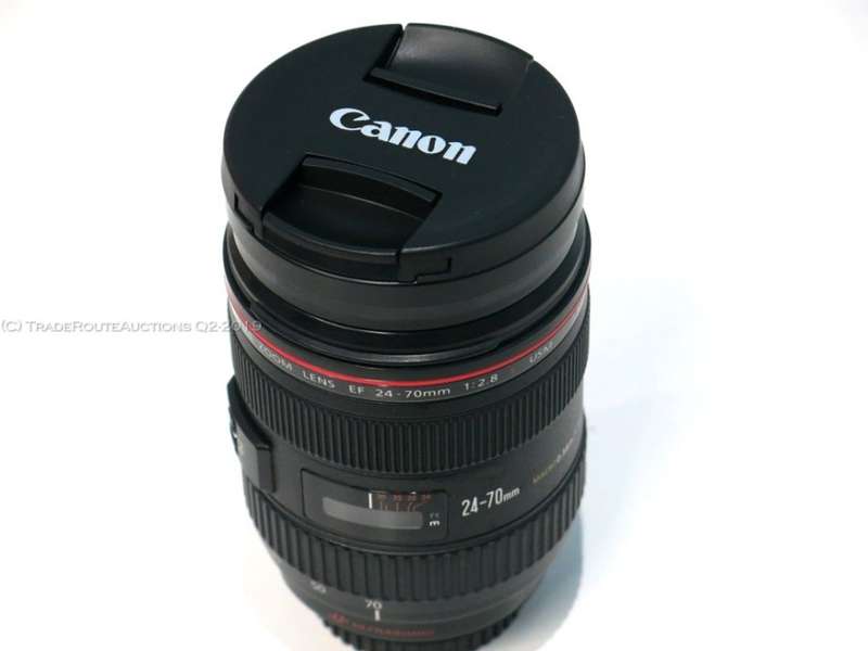 Canon EF 24-70mm f/2.8 L USM Zoom Lens for Canon FULL FRAME DSLR Cameras