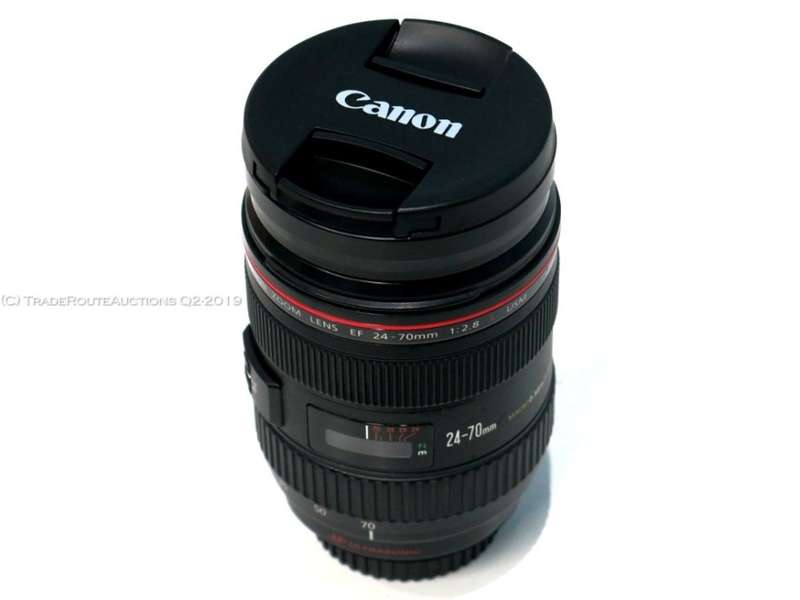 Canon EF 24-70mm f/2.8 L USM Zoom Lens for Canon FULL FRAME DSLR Cameras