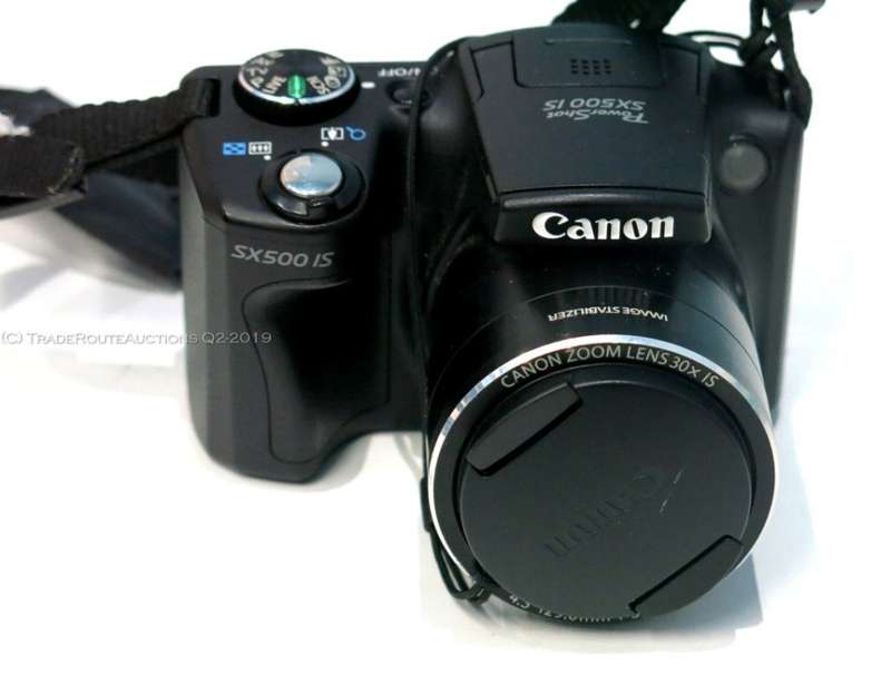 BOXED - Canon PowerShot SX500 IS 16.0 MP with 30x Wide-Angle Optical IS Zoom and 3.0-Inch LCD
