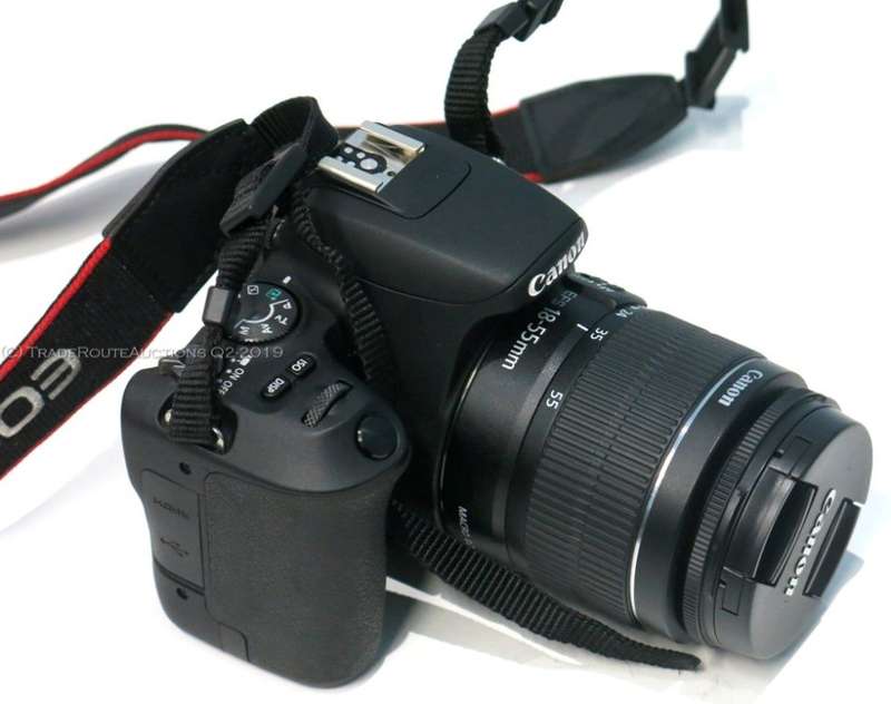 Canon EOS 200D DSLR Camera - 24.2MP - DIGIC 7 - with Canon 18-55 III Lens kit