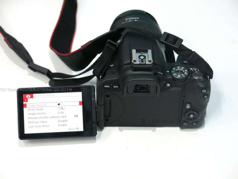 Canon EOS 200D DSLR Camera - 24.2MP - DIGIC 7 - with Canon 18-55 III Lens kit