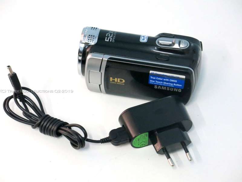 Samsung Hmx-F900 52x Optical Zoom HD Recording (1280 X 720) Camcorder