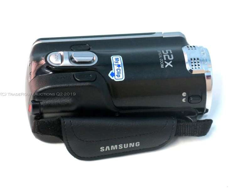 Samsung Hmx-F900 52x Optical Zoom HD Recording (1280 X 720) Camcorder