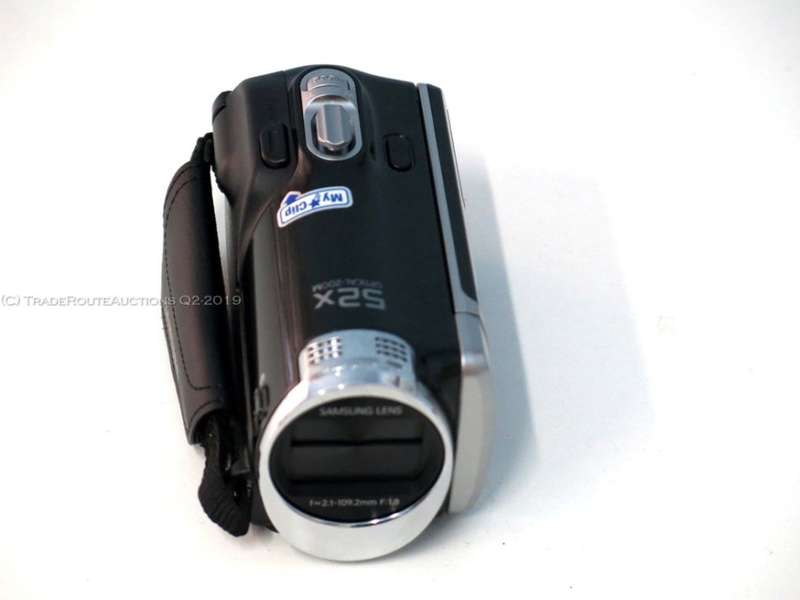 Samsung Hmx-F900 52x Optical Zoom HD Recording (1280 X 720) Camcorder
