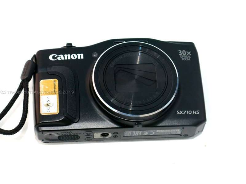Boxed - Canon SX710 Ultra Zoom Digital Camera Black 20.3MP | WIFI | 30X OPTICAL ZOOM