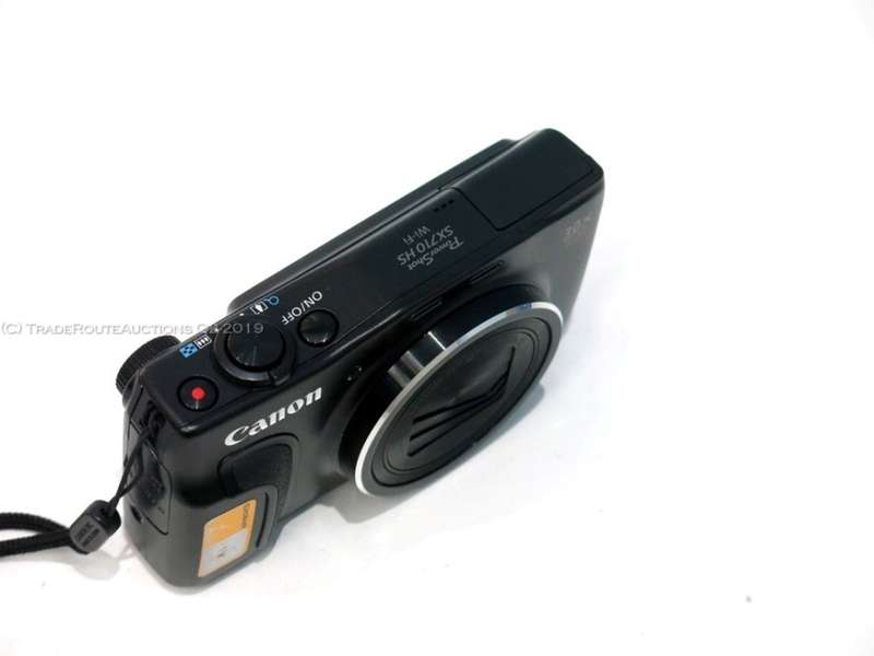Boxed - Canon SX710 Ultra Zoom Digital Camera Black 20.3MP | WIFI | 30X OPTICAL ZOOM