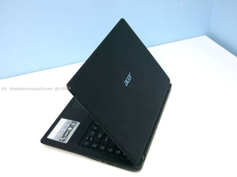 *** DELIVERY DURING LOCK DOWN *** Acer Aspire E14 ES1-433 Laptop