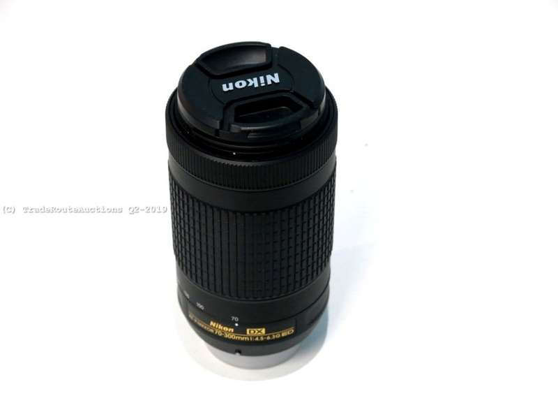 New Nikon D3400 Camera & AF-P 18-55mm + AF-P DX 70-300mm F/4.5-6.3G ED VR Twin Lens KIT