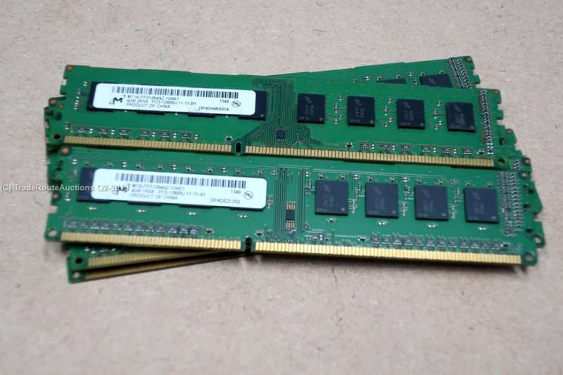 Micron 4GB DDR3 Desktop RAM Memory Module PC3-12800U (Model : MT8JTF51264AZ)