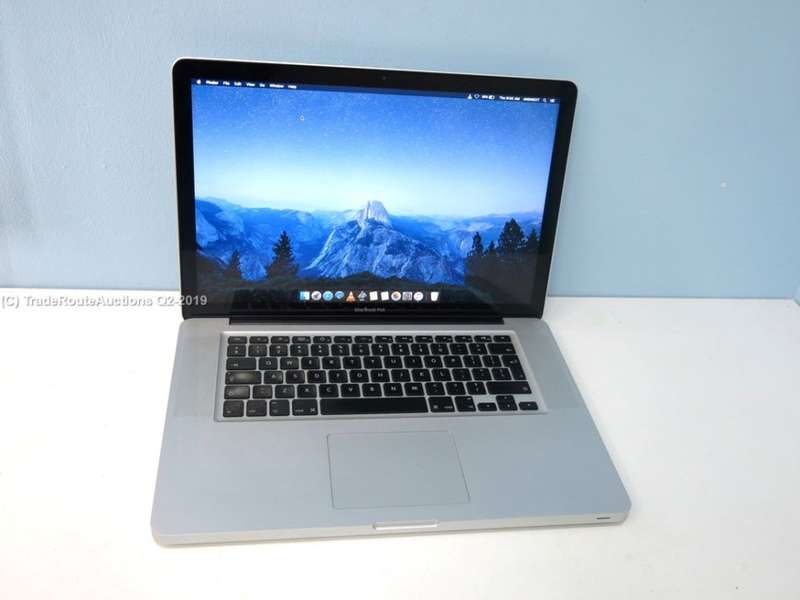 MacBook Pro 15.4-inch | Core i5 2.4GHz | 8GB RAM | 500GB HDD