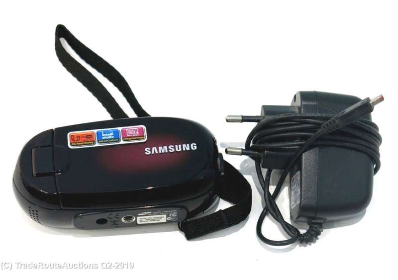 Samsung SMX-C20RP Ultra Compact Camcorder (10x Optical, 2.7 LCD)