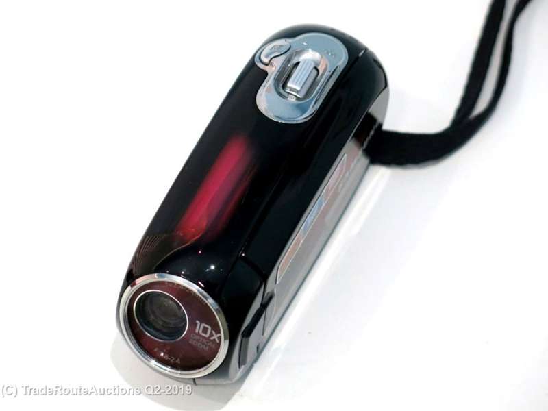 Samsung SMX-C20RP Ultra Compact Camcorder (10x Optical, 2.7 LCD)
