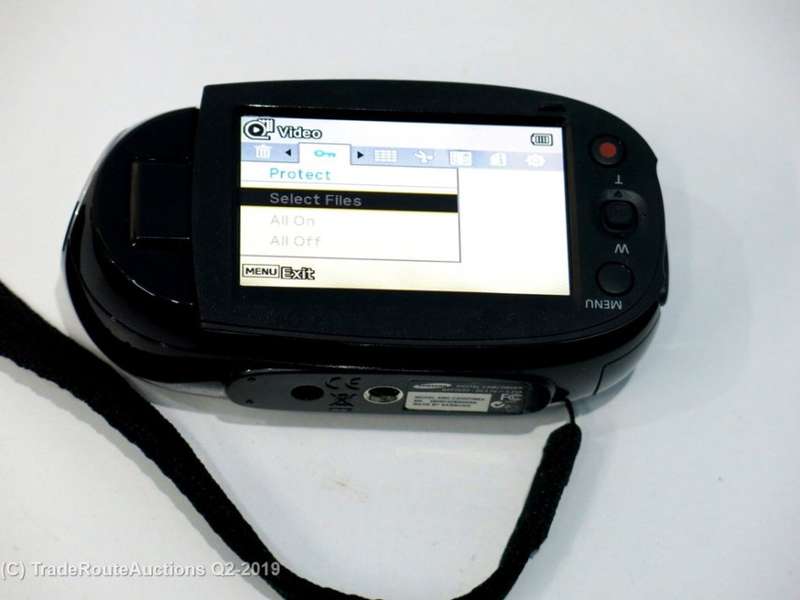 Samsung SMX-C20RP Ultra Compact Camcorder (10x Optical, 2.7 LCD)