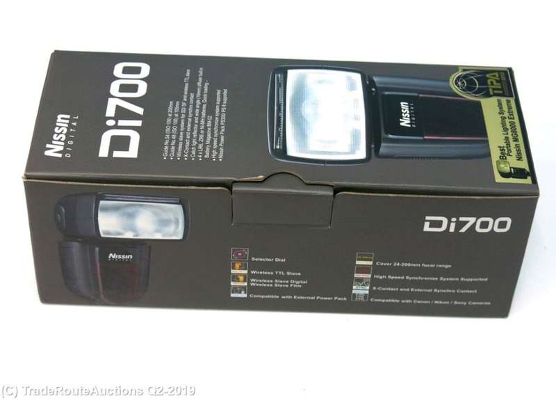 Boxed - Nissin Di700 Air Flash for NIKON DSLR Cameras